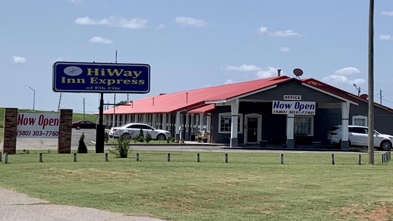 Hiway Inn Express Elk City Exterior foto